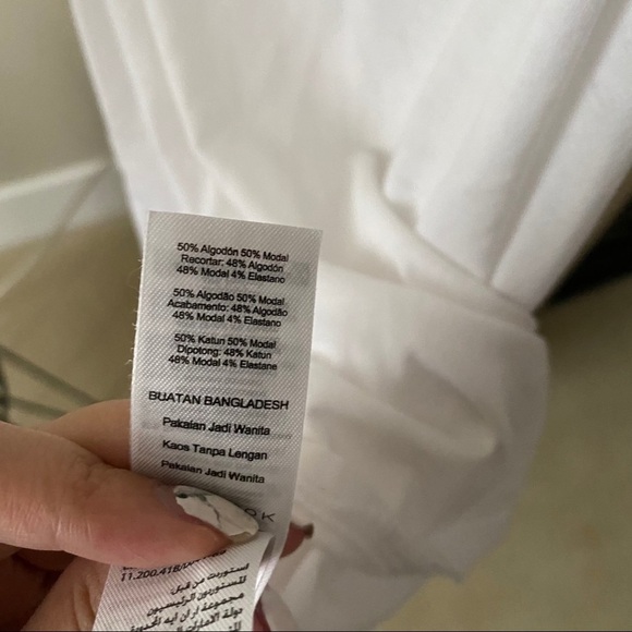 NEW LOOK White Flowy Thin Strap Basic Tank Top - Picture 5 of 6